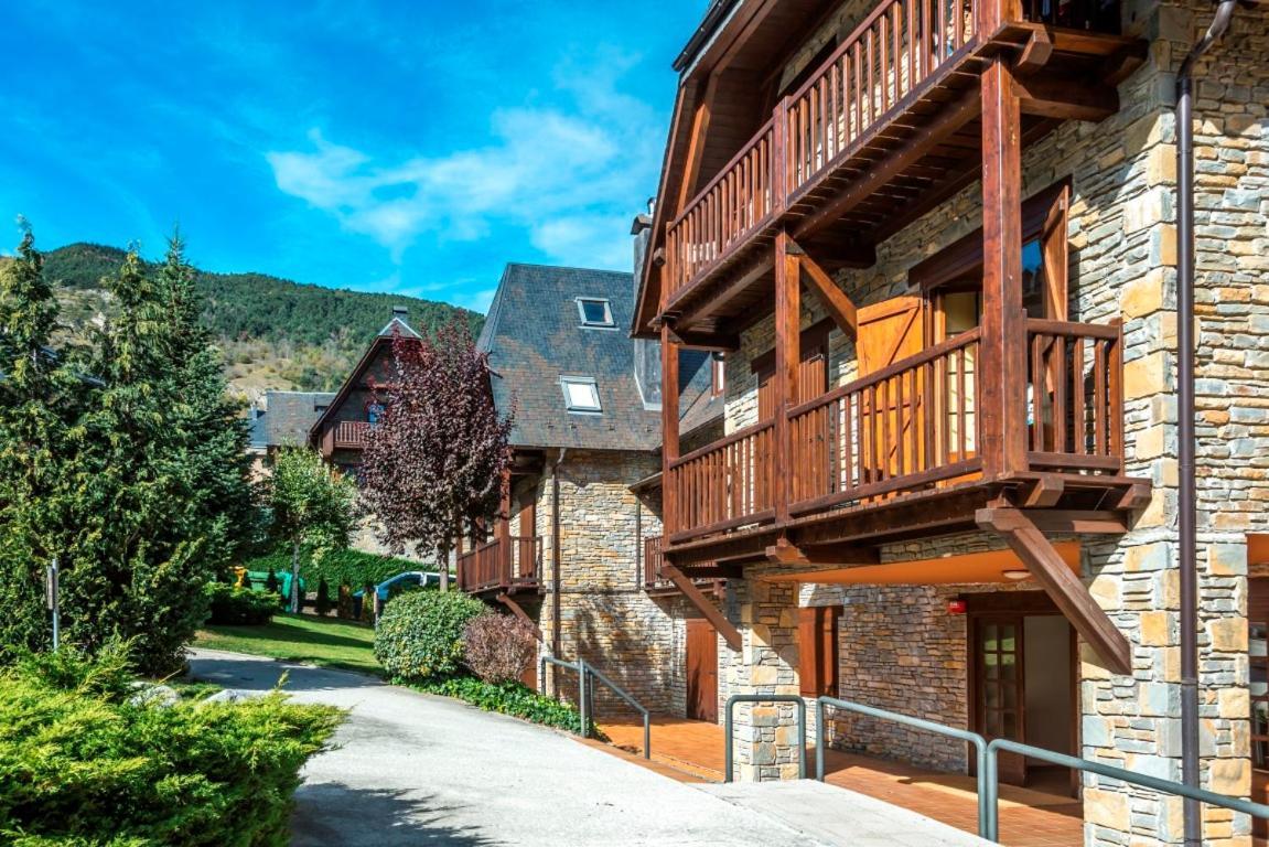 Vielha V Aparthotel Buitenkant foto
